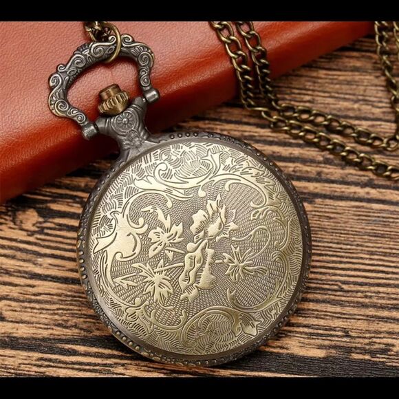 Golf Design Bronze Quartz Pocket Watch - Picture 5 of 5